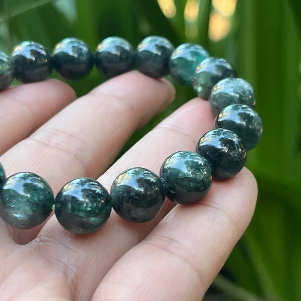 11mm flashy dark green mica bracelet